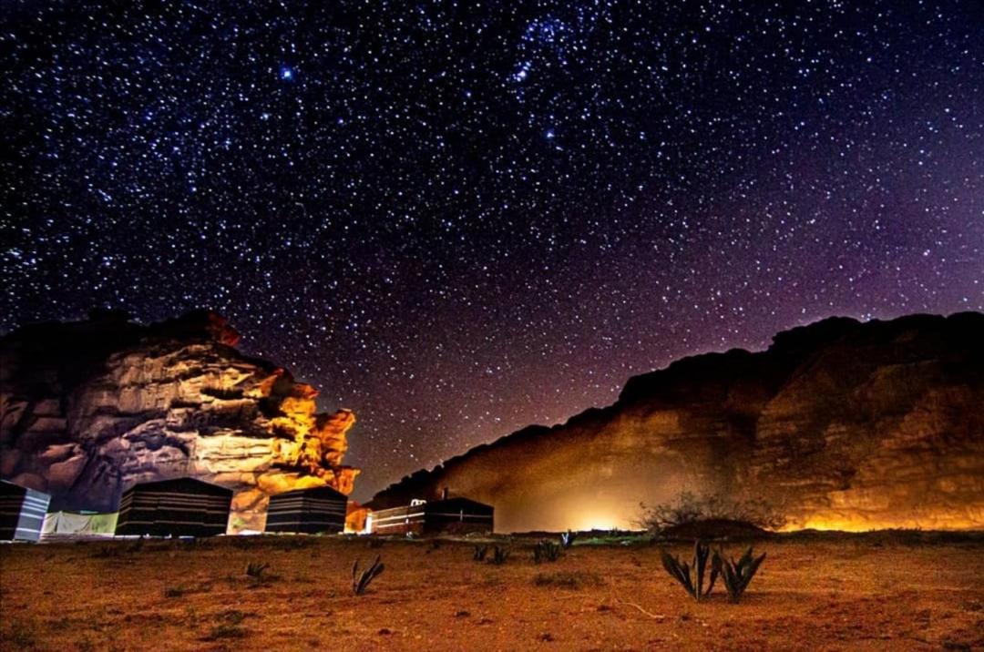 Hôtel Stars Life Camp-Tour à Wadi Rum Extérieur photo