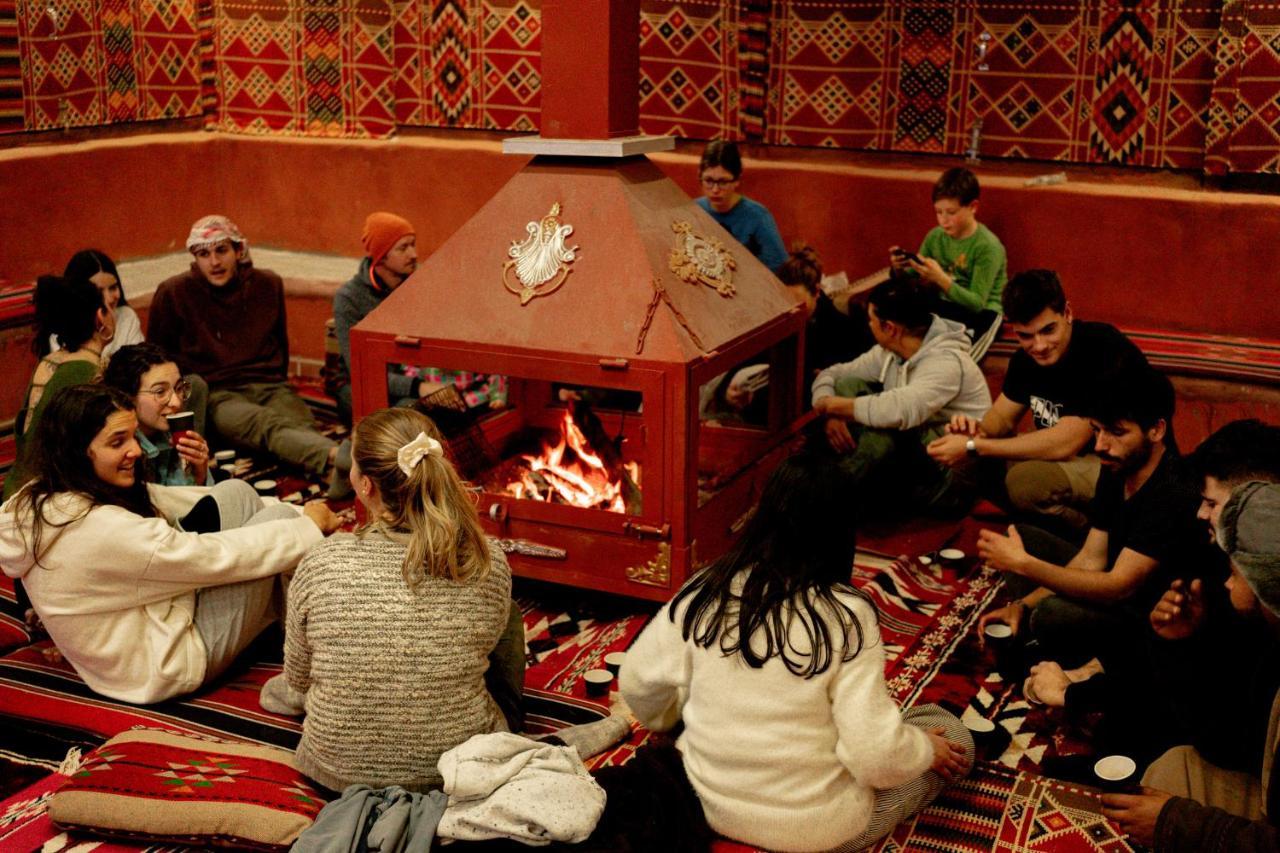 Hôtel Stars Life Camp-Tour à Wadi Rum Extérieur photo