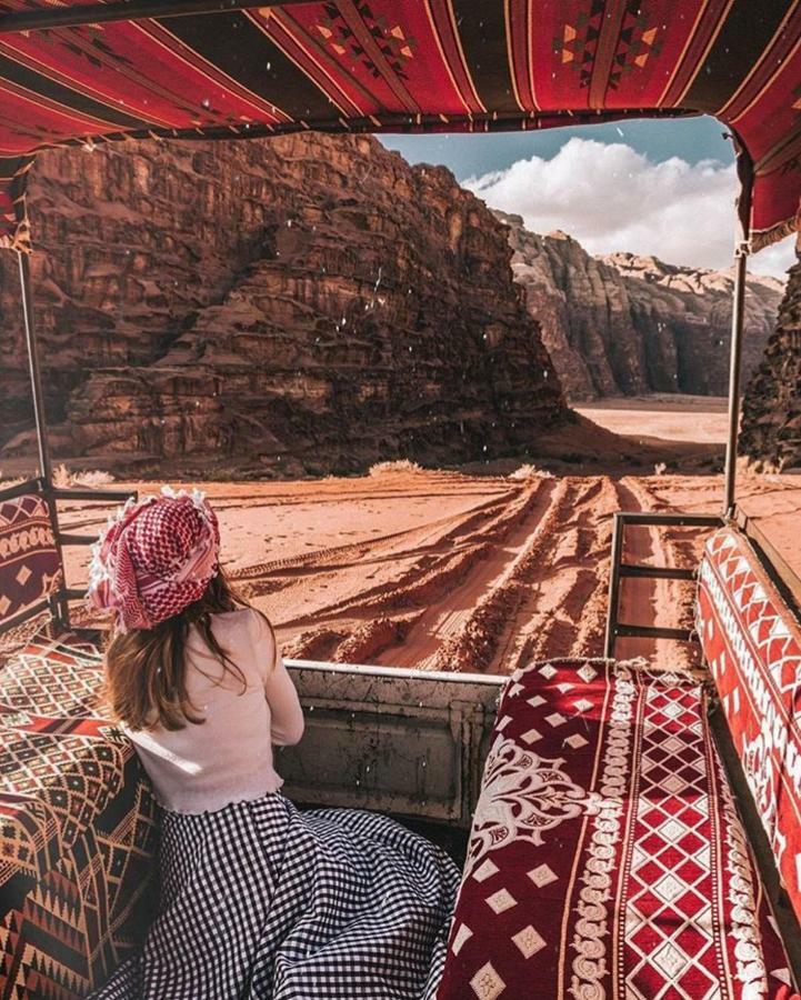 Hôtel Stars Life Camp-Tour à Wadi Rum Extérieur photo