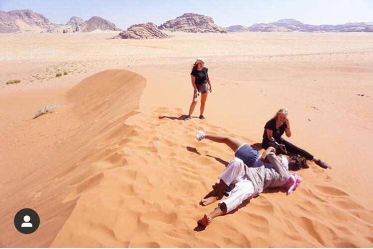 Hôtel Stars Life Camp-Tour à Wadi Rum Extérieur photo