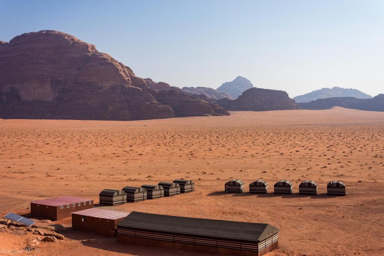 Hôtel Stars Life Camp-Tour à Wadi Rum Extérieur photo